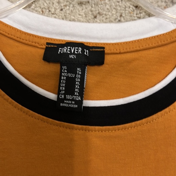 Forever 21, XL - Picture 2 of 3